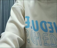 歌詩(shī)慧圓領(lǐng)加絨衛衣女秋冬季新款學(xué)生套頭上衣潮流百搭長(cháng)袖運動(dòng)休閑女裝 藍字母圓領(lǐng)奶杏色衛衣【加絨】 均碼 曬單實(shí)拍圖