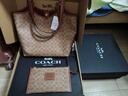 蔻馳（COACH）【禮物】經(jīng)典標志DAY 暗扣托特包單肩包大容量復古斜挎包冬季女包 B4/棕黃色 焦糖色（新版） 曬單實(shí)拍圖