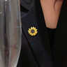 Jay向日葵胸針高檔女胸花別針固定衣服配飾太陽(yáng)花領(lǐng)針三八婦女節禮物 【品牌禮盒】黃色 曬單實(shí)拍圖