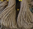 優(yōu)質(zhì)麻繩繩子DIY手工裝飾粗細麻繩繩子捆綁繩吊牌照片晾衣繩網(wǎng)格裝飾網(wǎng)麻繩粗細麻繩貓爬架 2mm*100米裝/團【原色麻繩】 曬單實(shí)拍圖