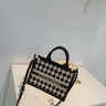 CinvaiKrose包包女包輕奢侈托特包女品牌手提女士包新款2026斜挎包圣誕節禮物 棋盤(pán)黑格-大號 曬單實(shí)拍圖