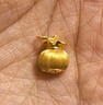 周生生南瓜紋小錢(qián)袋黃金吊墜 足金薄荷掛墜金墜子 96155P計價(jià) 0.63克(含工費240元) 曬單實(shí)拍圖