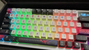 ROG夜魔X 電競游戲機械鍵盤(pán)藍牙/有線(xiàn)/無(wú)線(xiàn)三模連接 FR4定位板 75配列 客制化Gasket結構 月耀白 雪武白軸V2 曬單實(shí)拍圖