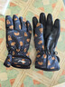 李寧兒童手套保暖玩滑雪冬季男女童防水防風(fēng)加厚騎行卡通7-12歲黑色 曬單實(shí)拍圖