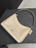 蔻馳（COACH）經(jīng)典老花大號女包LAUREL31女士C紋印花單肩斜挎手提包腋下流浪包 CV975SVPWH 曬單實(shí)拍圖