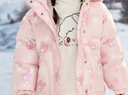 巴拉巴拉【hellokittyIP】女童羽絨服冬裝三麗鷗外套防護保暖時(shí)尚 黑紫色調00397-白鴨絨 160cm (160cm充絨量149g) 曬單實(shí)拍圖