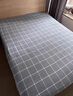 無(wú)印工坊無(wú)印良品水洗棉床單200x230cm單件家用隔臟保護罩單人宿舍三件套 灰大格【柔軟親膚 吸濕透氣】 200*230cm【單床單】 曬單實(shí)拍圖