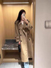 妙奕嘉女士外套風(fēng)衣中長(cháng)款春季2026新款英倫風(fēng)高級感氣質(zhì)長(cháng)款寬松型 雙排扣西裝領(lǐng)風(fēng)衣【卡其色】 M 【建議101-110斤穿】 曬單實(shí)拍圖