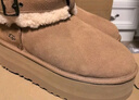 UGG秋季新款女士舒適保暖厚底休閑短筒雪地靴懶人毛毛鞋 1144041 CHE | 栗色 37 鞋款偏小，建議拍大一碼 曬單實(shí)拍圖