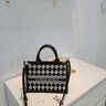 CinvaiKrose包包女包輕奢侈托特包女品牌手提女士包新款2026斜挎包圣誕節禮物 棋盤(pán)黑格-大號 曬單實(shí)拍圖