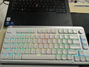 珂芝（KZZI）i75青春版矮軸三模機械鍵盤(pán)商務(wù)辦公輕薄便攜全鍵熱插拔適用蘋(píng)果風(fēng)長(cháng)續航RGB皓月白藍莓靜音軸MINI 曬單實(shí)拍圖