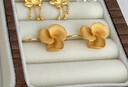 周大福雞蛋花黃金耳飾耳鉤婚嫁(工費280)約8g EOF1385生日禮物 曬單實(shí)拍圖