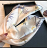CRANTA KOMEIA真絲絲巾女韓版小方巾桑蠶絲圍脖領(lǐng)巾夏季媽媽生日情人節禮物 米色 高級感新年禮物送老婆女朋友實(shí)用高檔 曬單實(shí)拍圖
