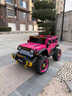 萌娃寶貝（PRETTY BABY）牧馬人兒童電動(dòng)車(chē)大號四輪雙人越野汽車(chē)可坐大人帶小孩親子遙控車(chē) 玫紅色+皮座+發(fā)光軟輪+電子助力+液壓減震+12V15A電瓶 曬單實(shí)拍圖