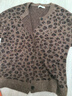 唐獅（TonLion）2025秋冬復古豹紋圖案圓領(lǐng)寬松女開(kāi)衫外套 曬單實(shí)拍圖