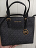 MICHAEL KORS新年禮物輕奢MK女包JET SET TRAVEL斜挎托特菜籃子 迷你黑色/金色 曬單實(shí)拍圖