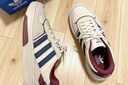 adidas「面包鞋」COURTIC經(jīng)典運動(dòng)板鞋男女阿迪達斯官方三葉草   晶白/淺米色/棕紅/藏青藍   41 曬單實(shí)拍圖