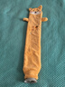 RSRDDY德國品牌卡通長(cháng)條熱水袋冬天暖床被窩注水加長(cháng)款暖水袋睡覺(jué)夾腿枕 小柴犬【大號約75cm】可拆卸水洗親膚彷兔絨加厚防 曬單實(shí)拍圖