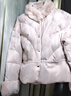 德瑪納【溫柔抗寒】冬季輕量美學(xué)90鴨絨獺兔毛立領(lǐng)雙排扣女式羽絨服 曬單實(shí)拍圖