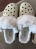 卡駱馳（CROCS）白鹿同款經(jīng)典云朵暖絨洞洞鞋|212854 骨白色-2Y2 36/37(230mm) 曬單實(shí)拍圖