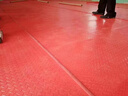 加厚牛筋塑膠防滑墊pvc防水塑料地毯地墊進(jìn)門(mén)墊防滑地墊地板墊子 1.3mm牛筋紅色人字紋 0.9m*1m 【需要幾米長(cháng)度數量拍幾件發(fā)整張】 曬單實(shí)拍圖