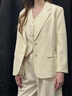 尚都比拉休閑風(fēng)通勤套裝女夏季西裝外套短馬甲配長(cháng)褲三件套 米杏色  M  曬單實(shí)拍圖