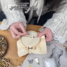 詩(shī)素漫刺繡小馬手工diy禮品創(chuàng  )意掛件刺繡材料包送男生女生禮物 棕色小馬刺繡全套材料包 【含全套工具教程】含亞麻禮盒 曬單實(shí)拍圖