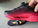 特步兒童【氫風(fēng)8.0護足跑鞋】男女童網(wǎng)革旋轉扣輕便舒適緩震運動(dòng)跑鞋 黑/狀元紅 【密網(wǎng)款】 34 曬單實(shí)拍圖