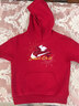 耐克馬年限定脫韁系列新年幼童套頭連帽衫春新款男童NIKE IU5332 657大學(xué)紅 130 L 曬單實(shí)拍圖