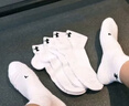 安德瑪（Under Armour）襪子【3雙】籃羽毛球運動(dòng)襪男女跑步中防臭加厚筒毛巾短棉襪 曬單實(shí)拍圖