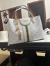 COOGI包包女包輕奢品牌手提托特包女士斜挎包情人節生日禮物送女友老婆 白灰色 順豐直發(fā) 曬單實(shí)拍圖