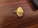 老廟黃金吊墜寶寶滿(mǎn)月金飾品平安百福小鎖包周歲生日禮物 曬單實(shí)拍圖