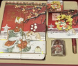 覓芯北京故宮文創(chuàng  )紀念品宮廷貓中國風(fēng)伴手禮手賬本禮盒文具套裝12歲-15歲女孩生日禮物小學(xué)生開(kāi)學(xué)禮物 細雪【手賬本+冰箱貼+徽章+膠帶+紅色星星筆】 曬單實(shí)拍圖