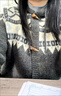 歌詩(shī)慧針織開(kāi)衫女2025秋季新款女裝連帽系帶牛角扣提花撞色毛衣外套女 灰色幾何連帽毛衣 均碼 曬單實(shí)拍圖
