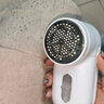 LYNN去毛球器 毛球修剪器衣服起球打除吸刮黏剃毛球器粘毛器充電式 白 曬單實(shí)拍圖