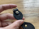 真牛皮皮搭扣D環(huán)側耳D扣DIY包包掛耳縫線(xiàn)磁吸扣PU皮革編織拉鏈 【A款】黑色【真實(shí)二層牛皮】側耳 【2個(gè)】 曬單實(shí)拍圖