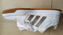 adidas ENTRAP美式校園風(fēng)運動(dòng)少年感復古籃球風(fēng)板鞋男女阿迪達斯   白/金色   42 曬單實(shí)拍圖