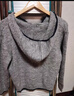 她池連帽針織衫2025秋裝新款女裝寬松款落肩袖撞色拼接上衣 曬單實(shí)拍圖