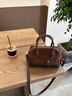ROSELESSROSE波士頓包小眾保齡球包女手提斜挎包小眾真皮包 深巧棕 曬單實(shí)拍圖