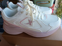 特步女子跑步鞋運動(dòng)鞋冬季新款革面防潑水輕便減震休閑女跑鞋粉色 曬單實(shí)拍圖