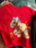 真維斯男童冬季套裝2026男孩紅色加絨衛衣過(guò)新年兒童悟空帥氣國潮拜年服 【新年加絨祥云套裝】紅色+黑褲/刺繡馬 110 曬單實(shí)拍圖