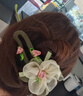 氣質(zhì)花朵一字抓夾女2025新款高級感發(fā)夾后腦勺超仙鴨嘴夾頭飾 米色花朵鴨嘴夾【1個(gè)】 曬單實(shí)拍圖