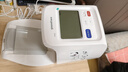 魚(yú)躍（Yuwell）臂筒式全自動(dòng)電子血壓計698醫用高精準血壓儀家用隧道式年貨禮盒 曬單實(shí)拍圖