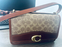 蔻馳（COACH）女士時(shí)尚經(jīng)典皮質(zhì)輕奢單肩斜挎包小方包 卡其色配紅棕色CQ668B4NQ4 曬單實(shí)拍圖