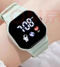 高顏值ins風(fēng)簡(jiǎn)約時(shí)尚男女款學(xué)生黑科技LED夜光電子手表多功能數字顯示日期顯示秒表太空人手環(huán)P33 科技感太空人+LED夜光顯示+秒表日期【綠】 曬單實(shí)拍圖