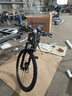 永久自行車(chē)成人山地車(chē)自行車(chē)學(xué)生男女鋁合金變速公路自行車(chē)油碟單車(chē) 【鋁架/全套軸承 油碟】黑金色 30速 27.5寸【推薦175-195cm】 曬單實(shí)拍圖