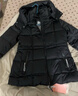 艾萊依羽絨服女時(shí)尚通勤拼接收腰保暖連帽冬外套 炭黑M 曬單實(shí)拍圖