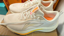 李寧（LI-NING）赤兔8跑步鞋男鞋2025新款輕量高回彈中考體育競速運動(dòng)鞋 乳白色/沙丘卡其-1 40 (250mm) 曬單實(shí)拍圖