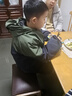 新款兒童罩衣防水防臟防風(fēng)中大童羽絨服護衣男女寶寶外穿畫(huà)畫(huà)冬季 軍綠拼藏青色（精品防水牛津布） 140碼（建議身高126-133厘米） 曬單實(shí)拍圖
