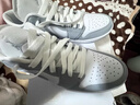耐克NIKE男女AJ1小迪奧 輕奢感JORDAN 1運動(dòng)休閑鞋DC0774-105白灰39 曬單實(shí)拍圖